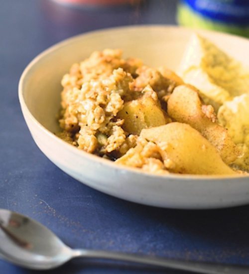 Winter Spiced Apple and Rhubarb Crumble