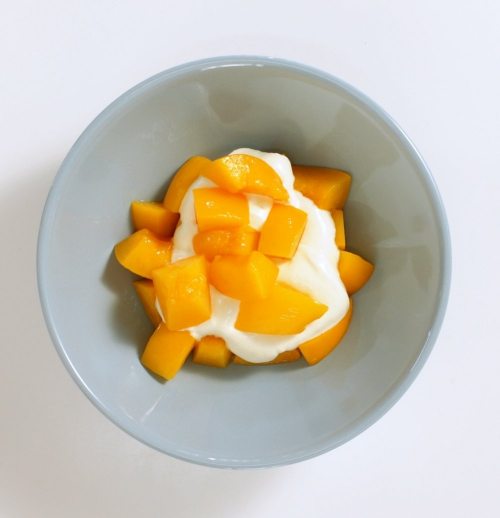 Peach Slices with Yoghurt