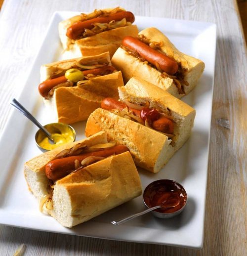 Hot Dogs with Caramelised Onions
