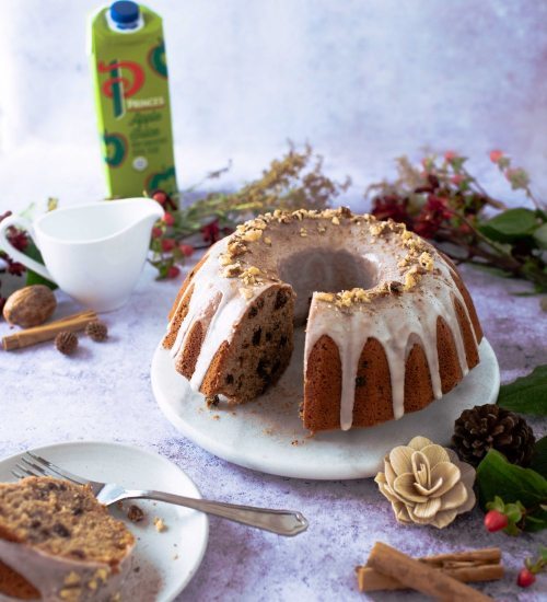 Apple & Cinnamon Bundt Cake